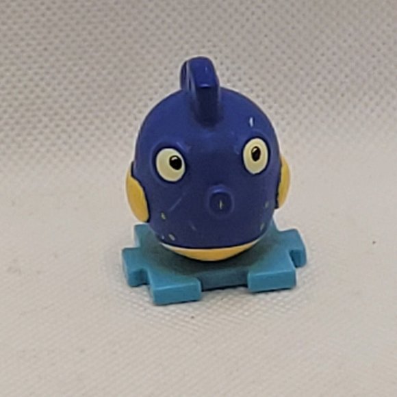 1.5" Squeakers Blue Fish PVC Action Figure Disney Junior Doc McStuffins - Picture 1 of 3